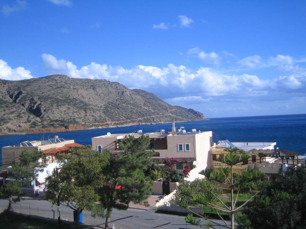 Athina Villas เอลุนดา ภายนอก รูปภาพ