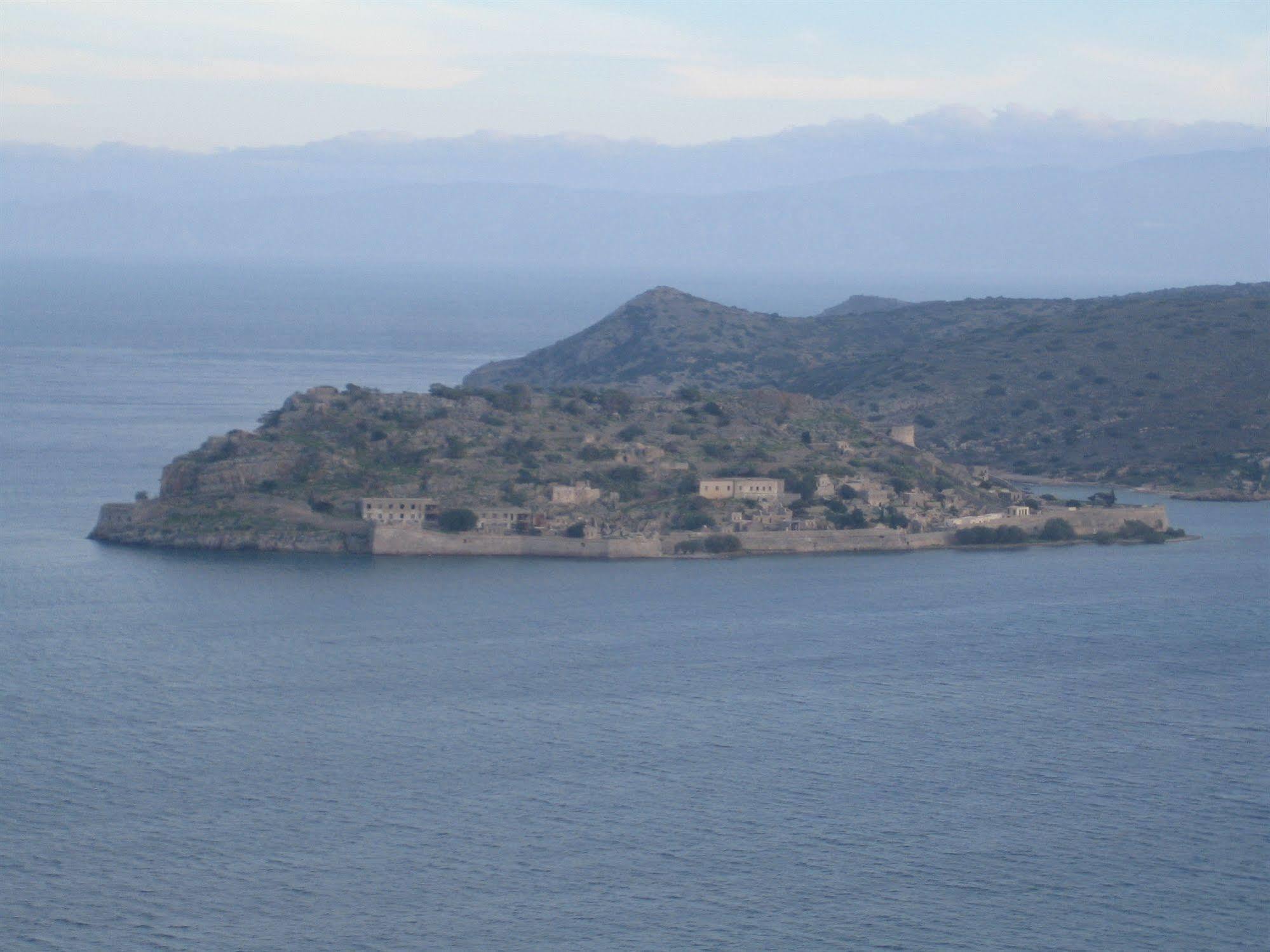Athina Villas เอลุนดา ภายนอก รูปภาพ