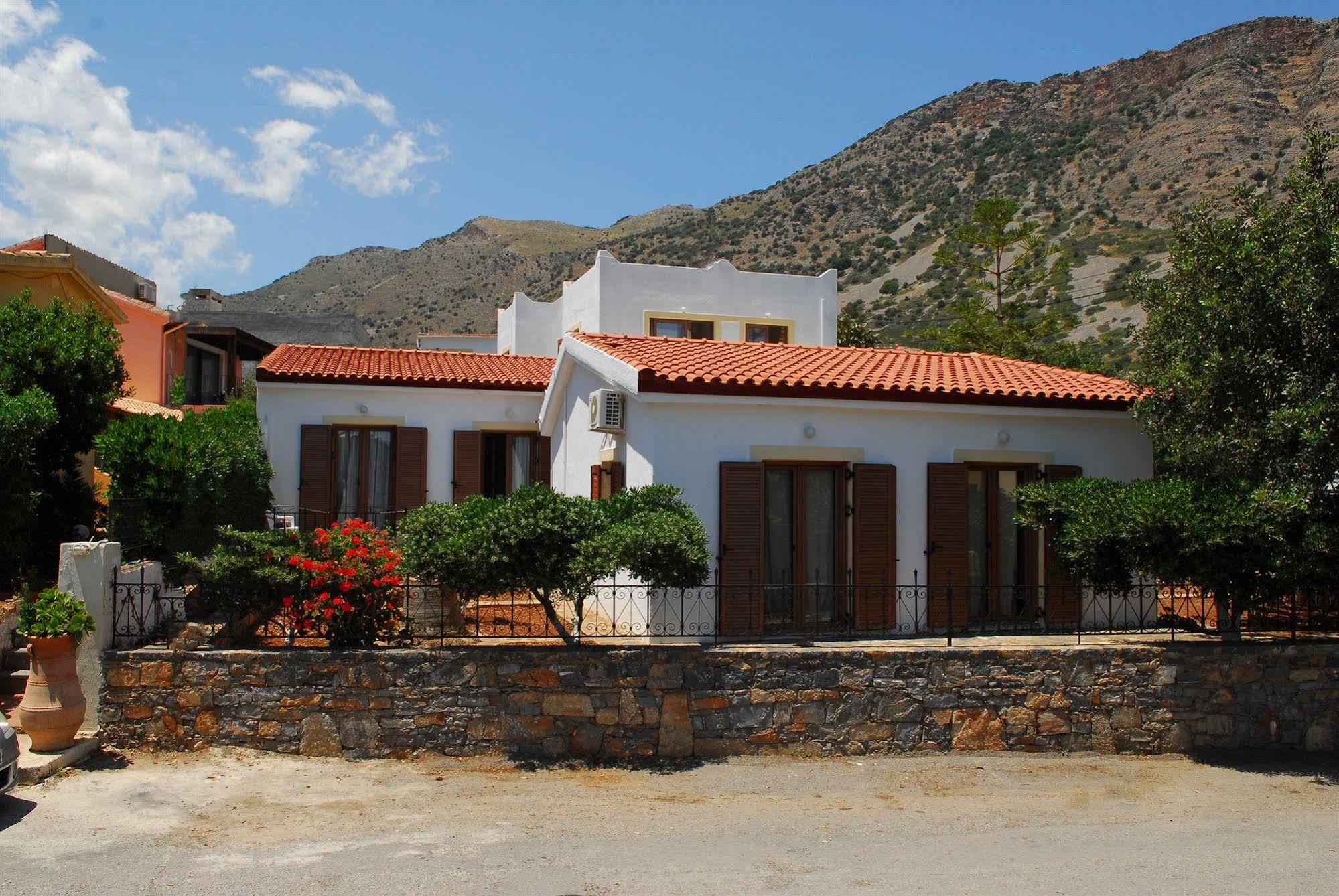 Athina Villas เอลุนดา ภายนอก รูปภาพ